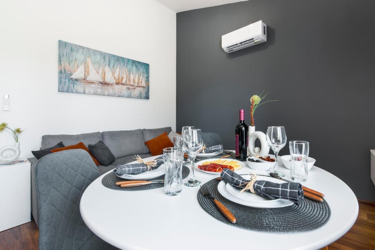 Apartment E&m Pula